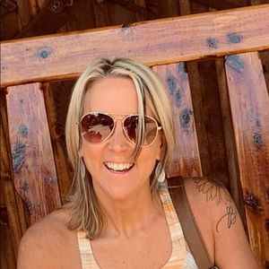 Meet your Posher, Jacinda